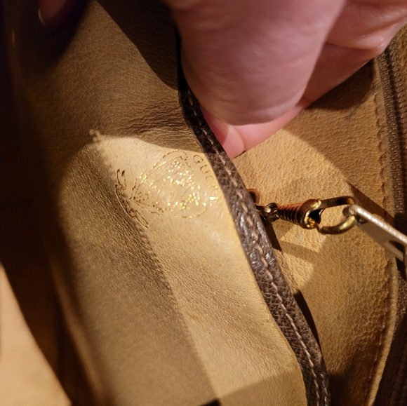 Authentic Vintage Gucci Shoulder Bag - Picture 9 of 14